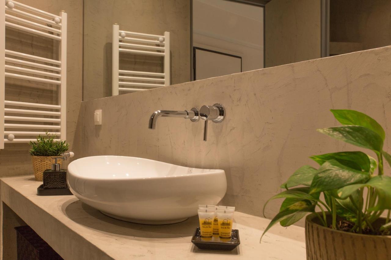 Luxury Apt With Parking-Living Stone Silver Athens Exterior photo